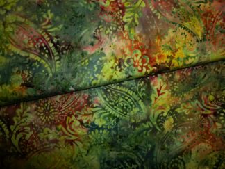 Stoff Batik grün-rot-gelb Paisley
