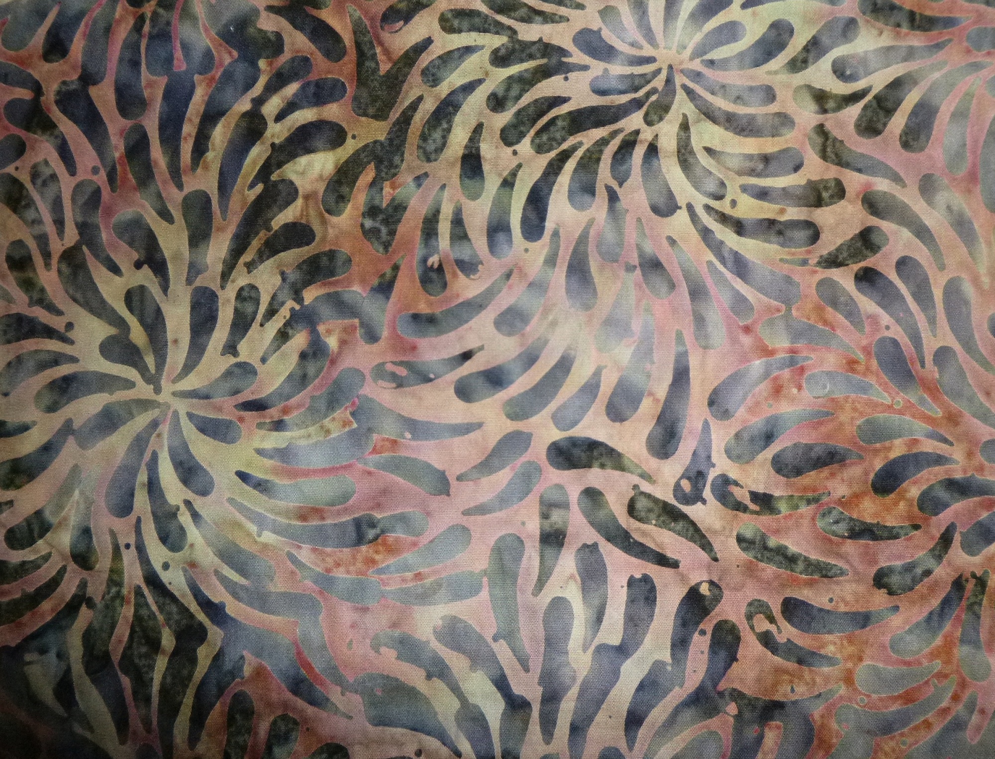 Stoff Bear Creek Batiks braungrau Wirbel – Bild 4