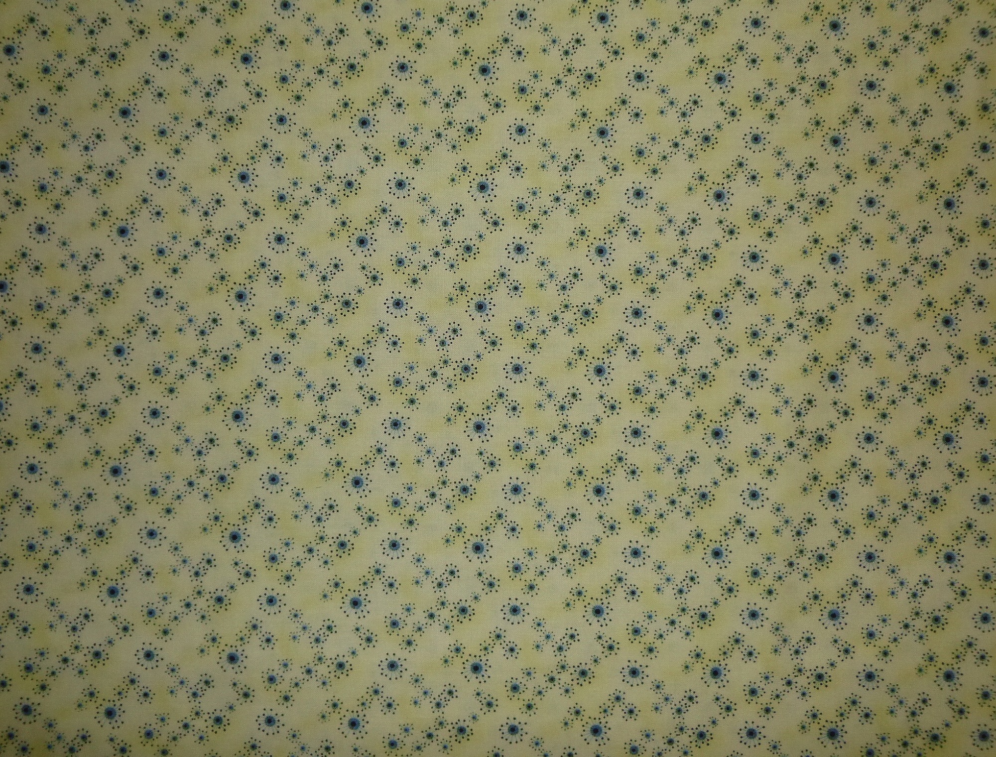 Stoff Andromeda Streublumen auf gelb – Bild 5