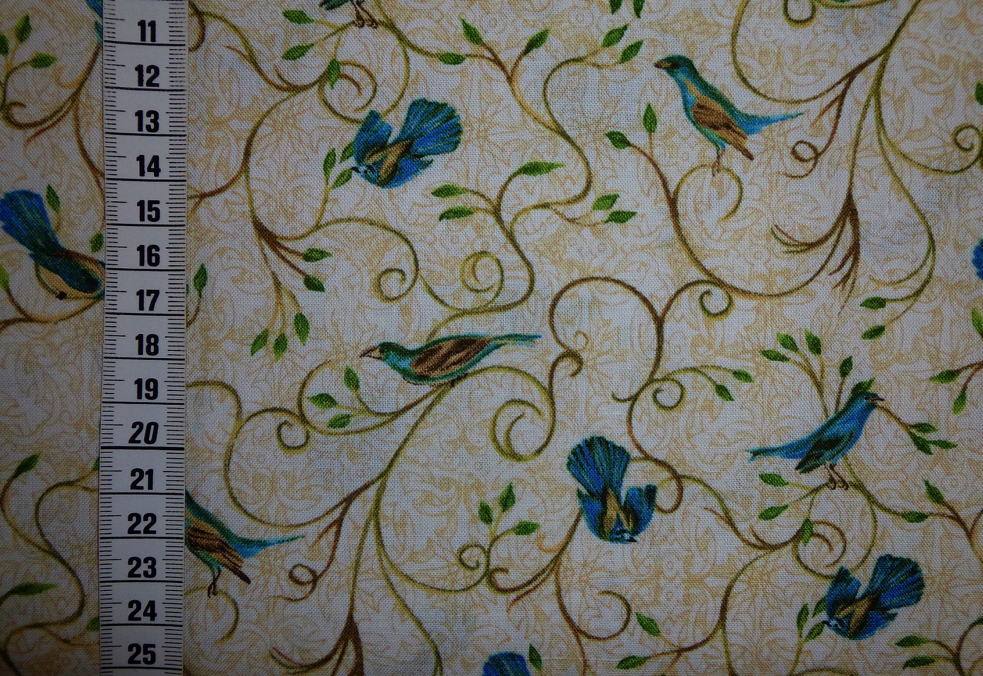 Stoff Hydrangea Radiance Vögel auf beige