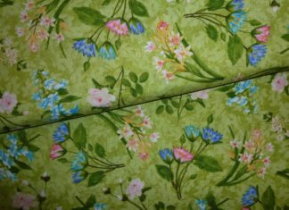 Stoff Hydrangea Radiance Blumen auf grün