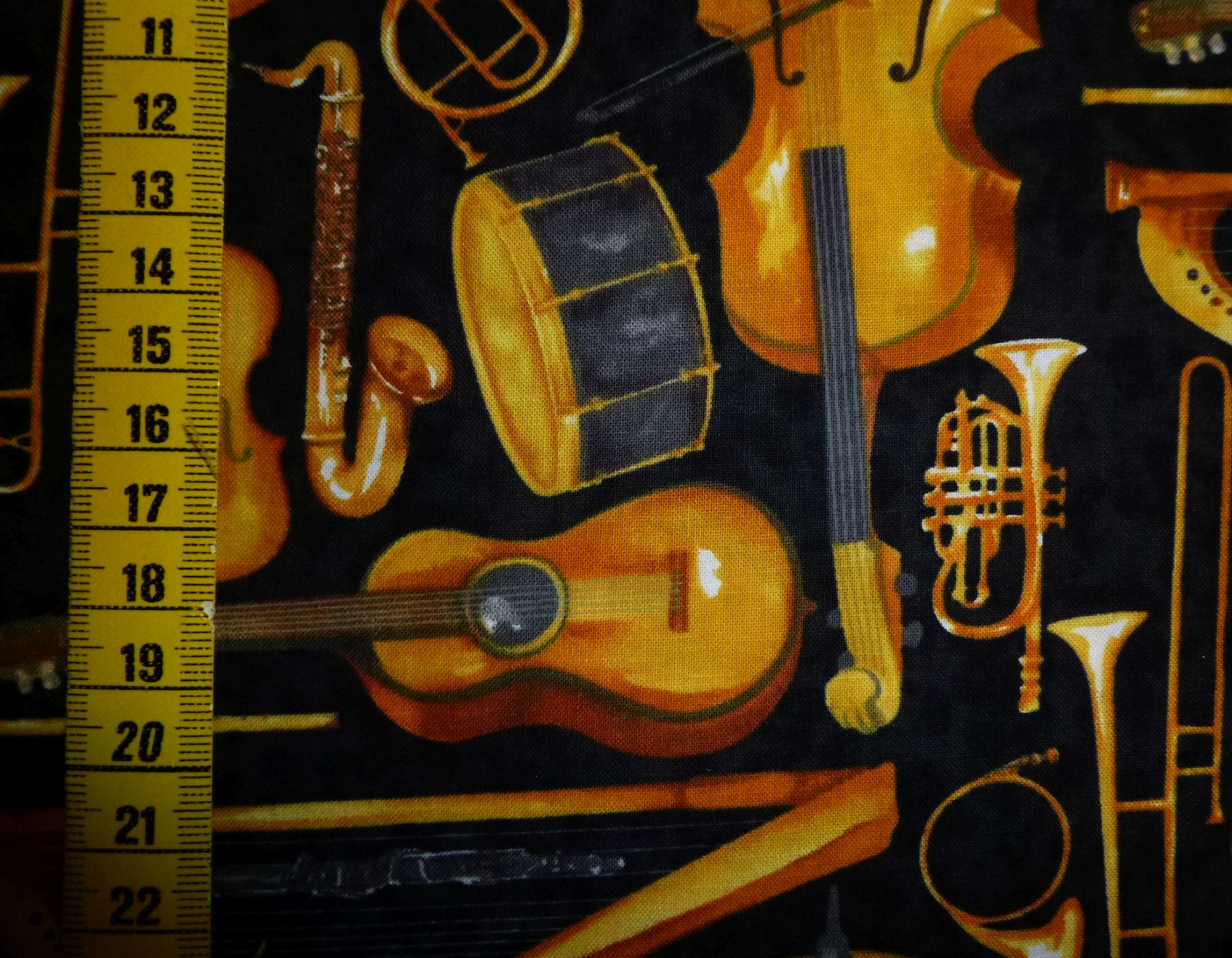 Stoff Maestro Musikinstrumente auf anthrazit – Bild 4