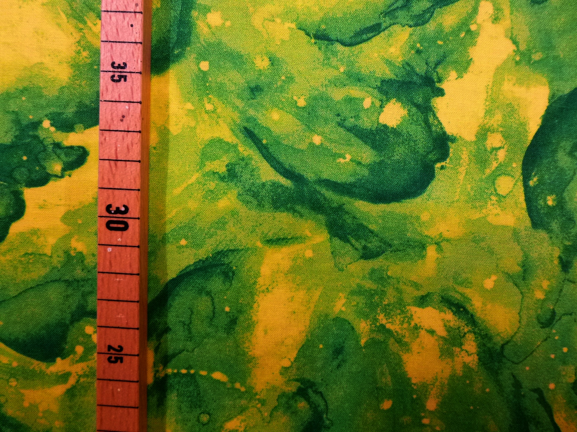 Stoff gelbgrün-marble von Timeless Treasures – Bild 5