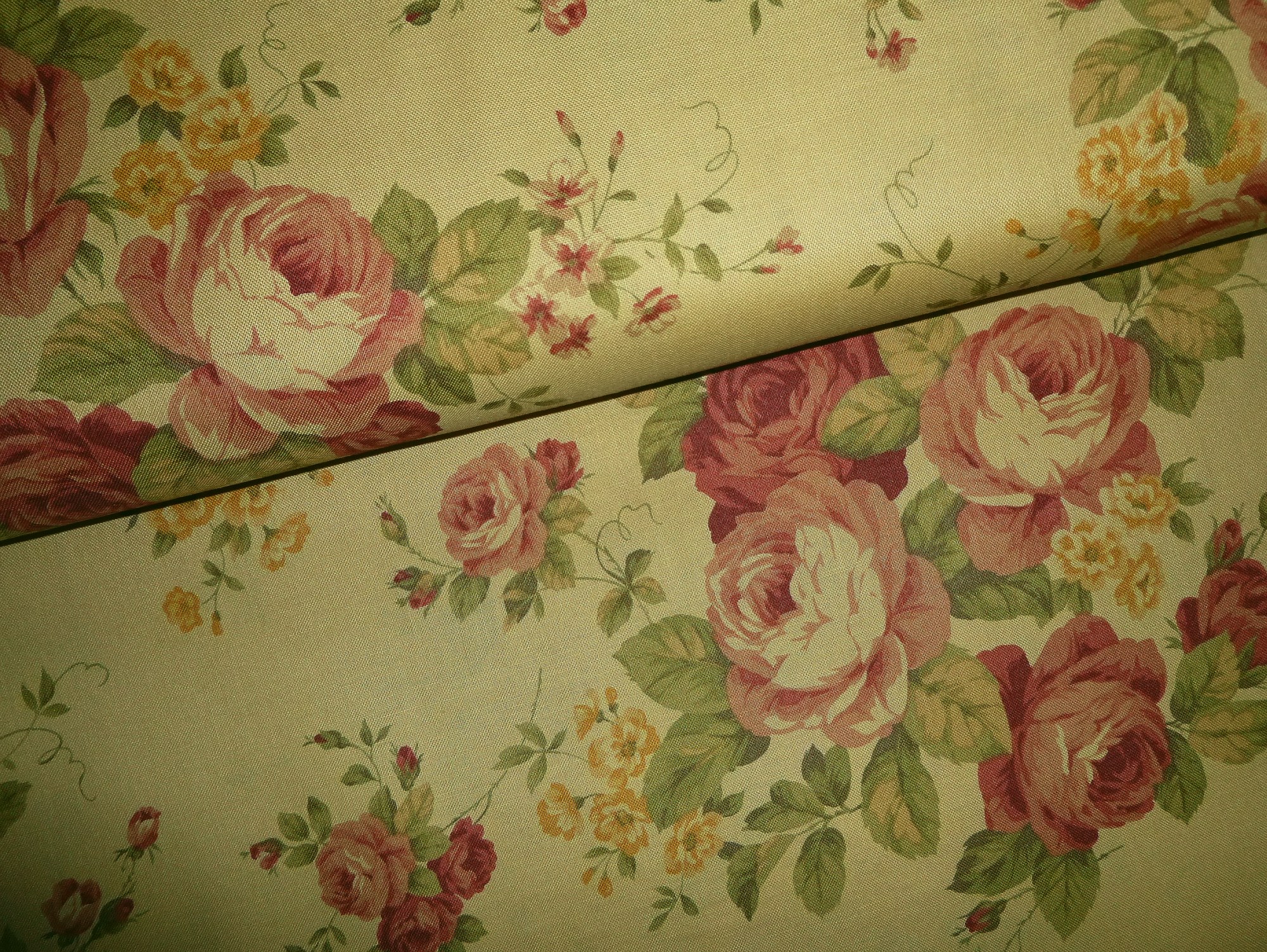 Stoff Rosen rosa auf gelblichbeige von Lecien – Bild 3