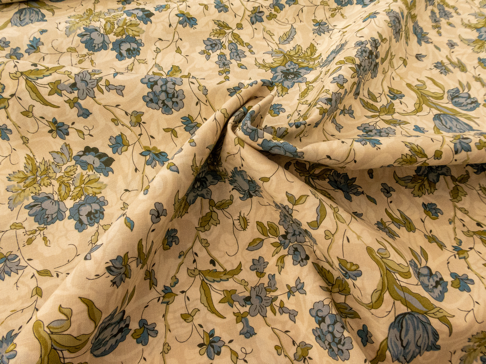 Stoff "Floral Damask" Blumen blau auf natur – Bild 4